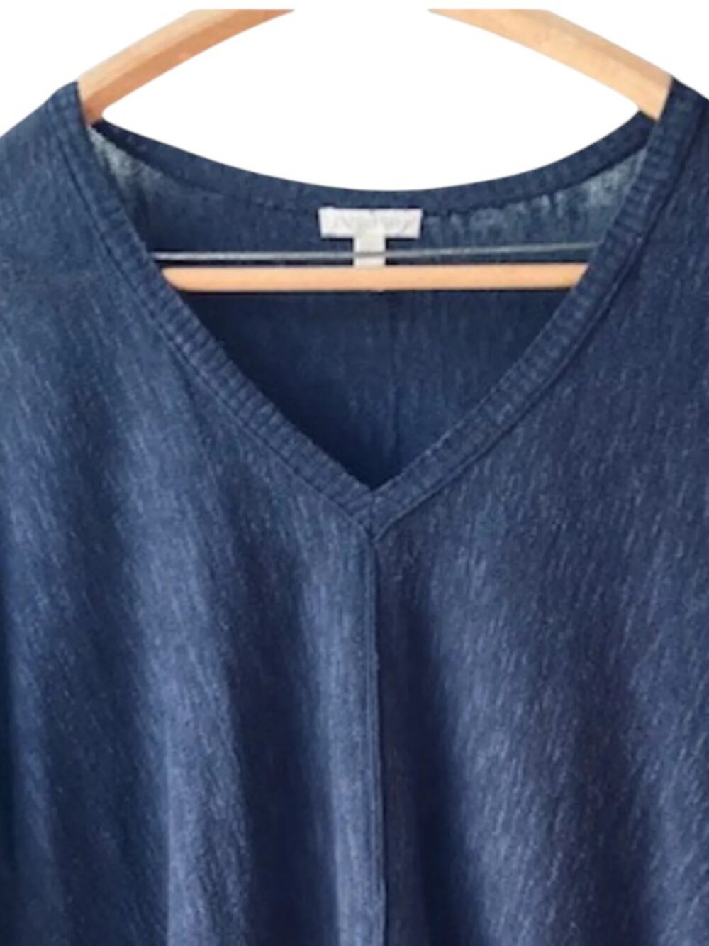 Eileen Fisher Navy Blue Linen/Cotton V-Neck Top Sz Large High Low Hem 3/4 Sleeve - Picture 2 of 6